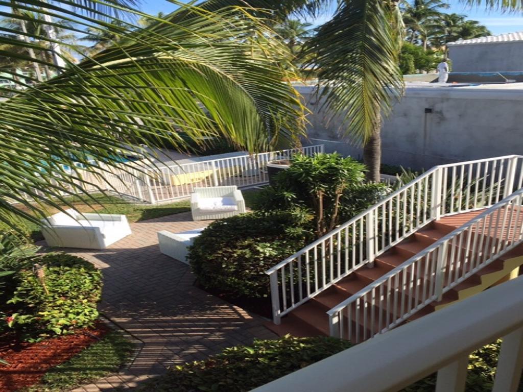 Luna Paradise By The Sea Aparthotel Lauderdale-by-the-Sea Εξωτερικό φωτογραφία